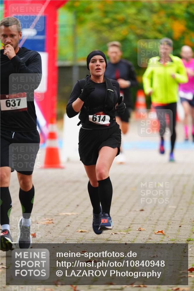 11.10.2026 - Bramfelder Halbmarathon 2026 LAZAROV Photography http://msf.ph/oto/10840948 11.10.2026 10:01:56 Laufen 637, 614 meine-sportfotos.de