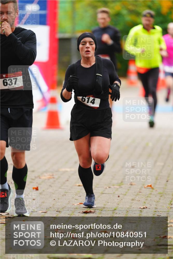 11.10.2026 - Bramfelder Halbmarathon 2026 LAZAROV Photography http://msf.ph/oto/10840951 11.10.2026 10:01:57 Laufen 637, 614 meine-sportfotos.de