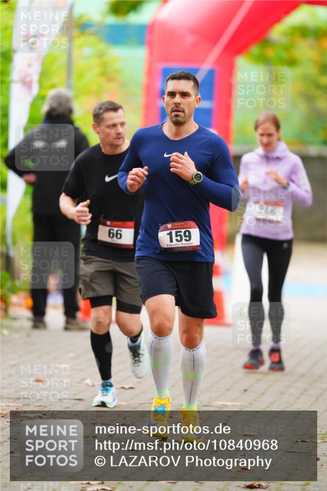 11.10.2026 - Bramfelder Halbmarathon 2026 LAZAROV Photography http://msf.ph/oto/10840968 11.10.2026 10:02:13 Laufen 66, 159 meine-sportfotos.de