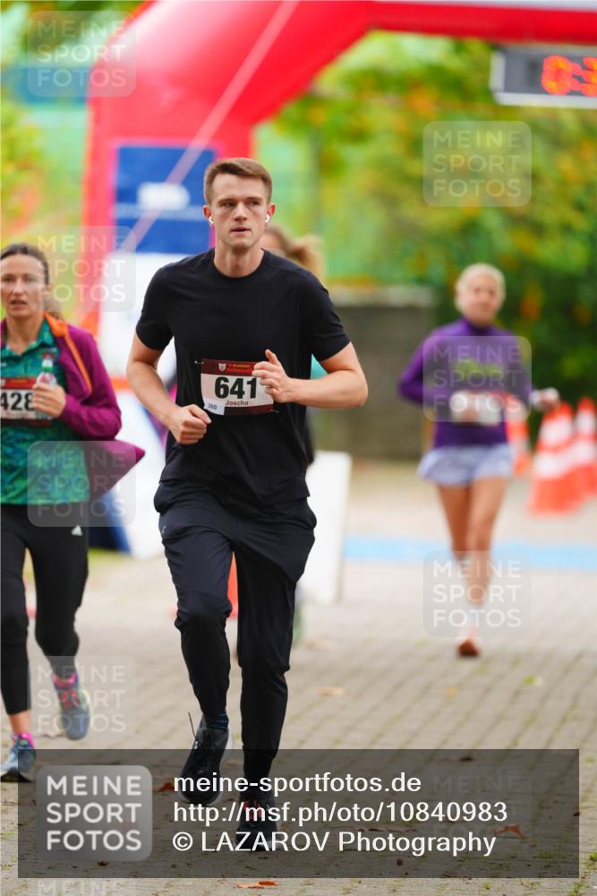 11.10.2026 - Bramfelder Halbmarathon 2026 LAZAROV Photography http://msf.ph/oto/10840983 11.10.2026 10:02:24 Laufen 428, 260, 641 meine-sportfotos.de