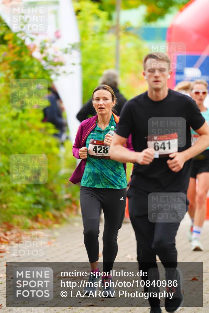 11.10.2026 - Bramfelder Halbmarathon 2026 LAZAROV Photography http://msf.ph/oto/10840986 11.10.2026 10:02:26 Laufen 428, 641 meine-sportfotos.de