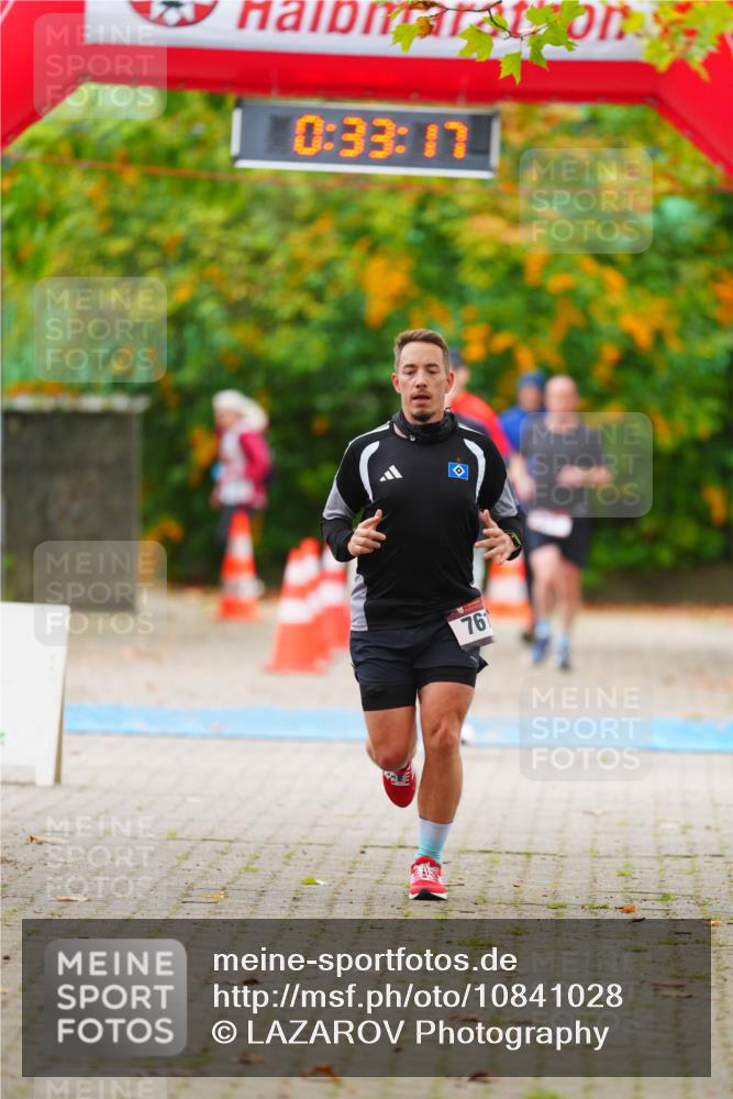 11.10.2026 - Bramfelder Halbmarathon 2026 LAZAROV Photography http://msf.ph/oto/10841028 11.10.2026 10:03:15 Laufen 0, 33, 17, 761 meine-sportfotos.de