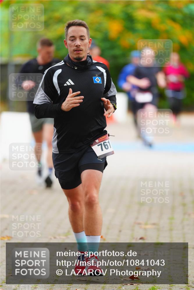 11.10.2026 - Bramfelder Halbmarathon 2026 LAZAROV Photography http://msf.ph/oto/10841043 11.10.2026 10:03:20 Laufen 761 meine-sportfotos.de