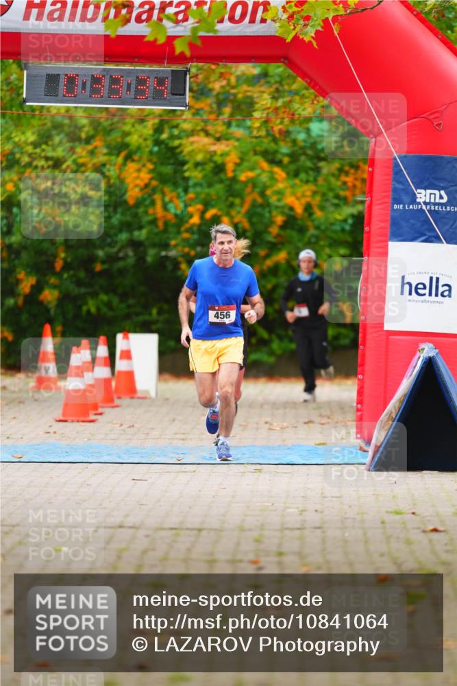 11.10.2026 - Bramfelder Halbmarathon 2026 LAZAROV Photography http://msf.ph/oto/10841064 11.10.2026 10:03:32 Laufen 456 meine-sportfotos.de