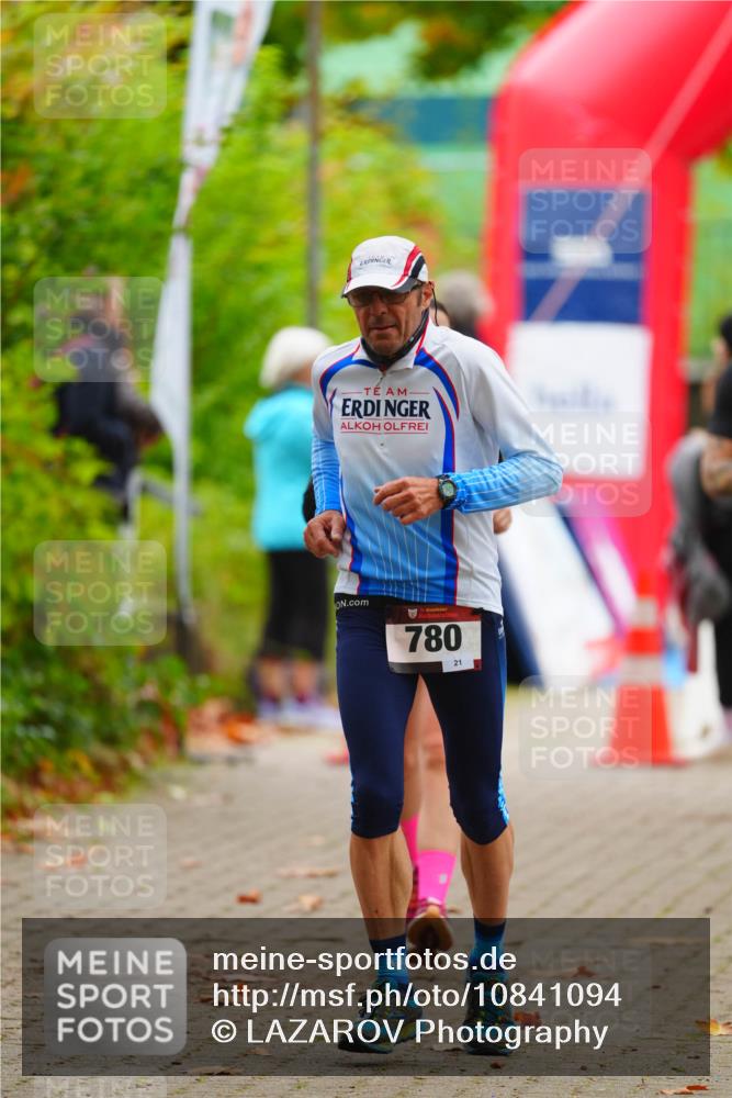 11.10.2026 - Bramfelder Halbmarathon 2026 LAZAROV Photography http://msf.ph/oto/10841094 11.10.2026 10:03:54 Laufen 780, 21 meine-sportfotos.de