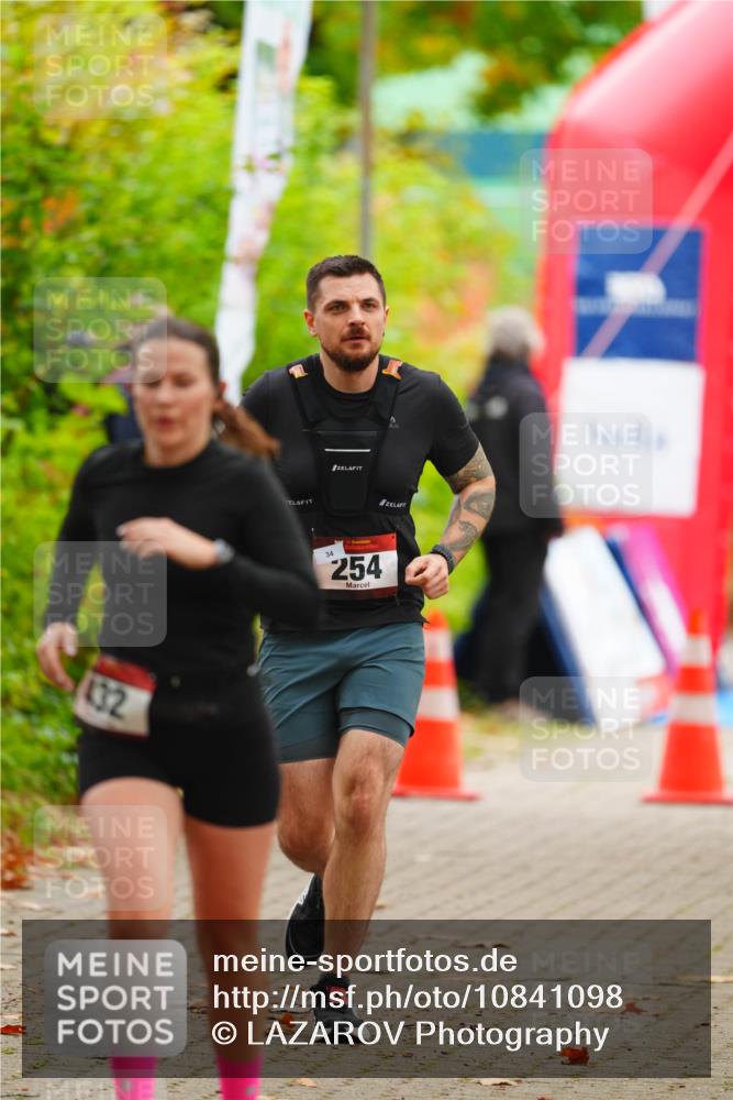 11.10.2026 - Bramfelder Halbmarathon 2026 LAZAROV Photography http://msf.ph/oto/10841098 11.10.2026 10:03:57 Laufen 132, 34, 35, 254 meine-sportfotos.de