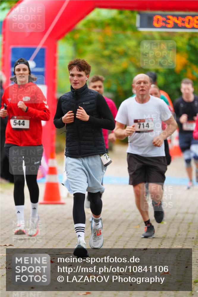 11.10.2026 - Bramfelder Halbmarathon 2026 LAZAROV Photography http://msf.ph/oto/10841106 11.10.2026 10:04:04 Laufen 544, 75, 714, 0, 34, 00 meine-sportfotos.de