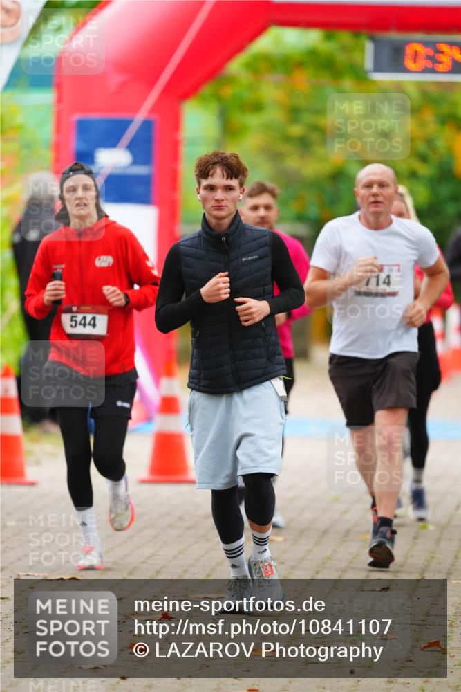 11.10.2026 - Bramfelder Halbmarathon 2026 LAZAROV Photography http://msf.ph/oto/10841107 11.10.2026 10:04:05 Laufen 544, 714, 038 meine-sportfotos.de