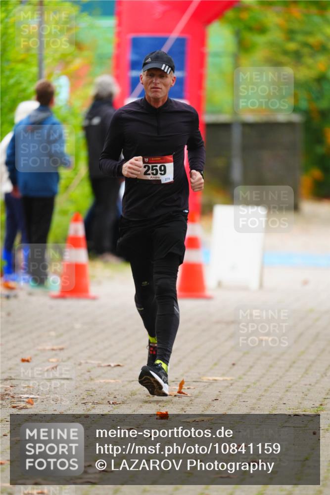 11.10.2026 - Bramfelder Halbmarathon 2026 LAZAROV Photography http://msf.ph/oto/10841159 11.10.2026 10:04:32 Laufen 259, 274 meine-sportfotos.de