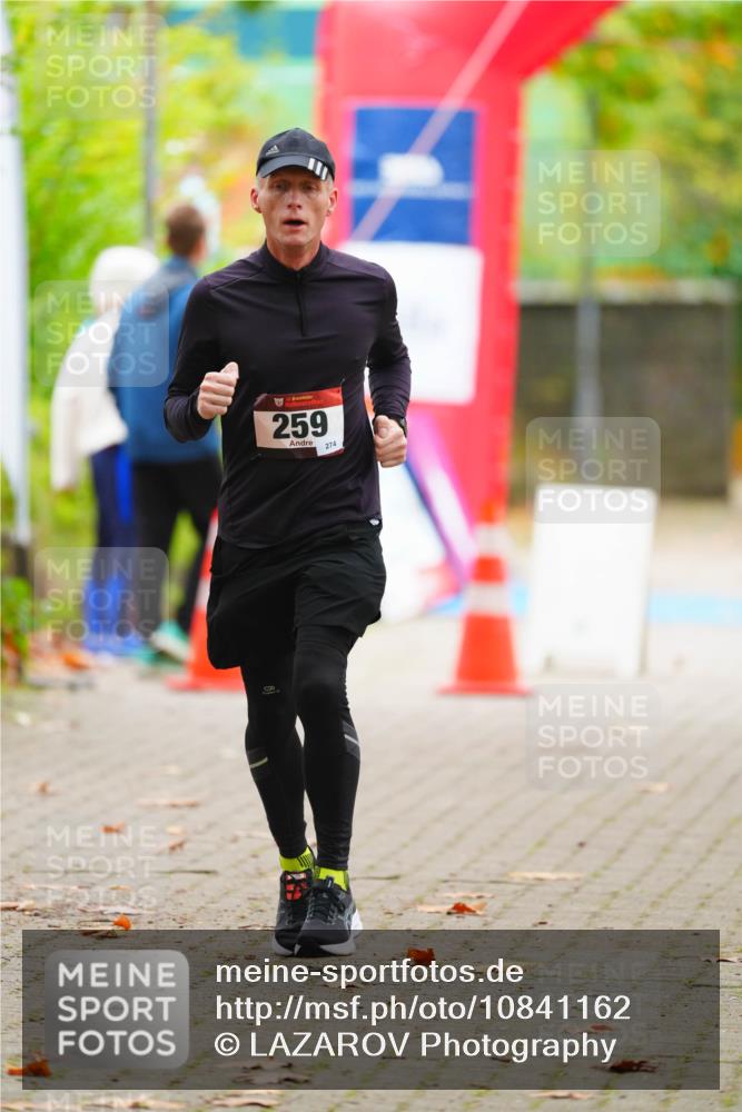 11.10.2026 - Bramfelder Halbmarathon 2026 LAZAROV Photography http://msf.ph/oto/10841162 11.10.2026 10:04:32 Laufen 259, 274 meine-sportfotos.de
