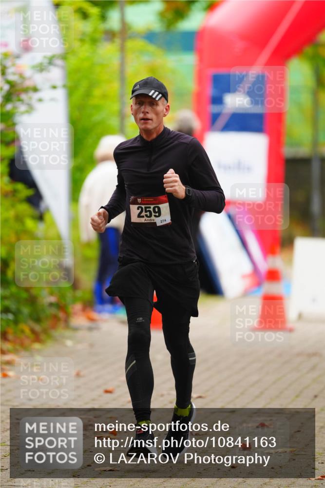 11.10.2026 - Bramfelder Halbmarathon 2026 LAZAROV Photography http://msf.ph/oto/10841163 11.10.2026 10:04:33 Laufen 35, 259, 274 meine-sportfotos.de