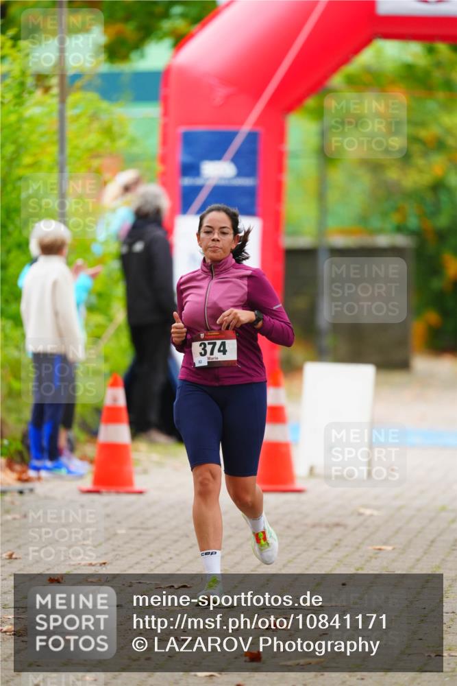 11.10.2026 - Bramfelder Halbmarathon 2026 LAZAROV Photography http://msf.ph/oto/10841171 11.10.2026 10:04:39 Laufen 374, 82 meine-sportfotos.de