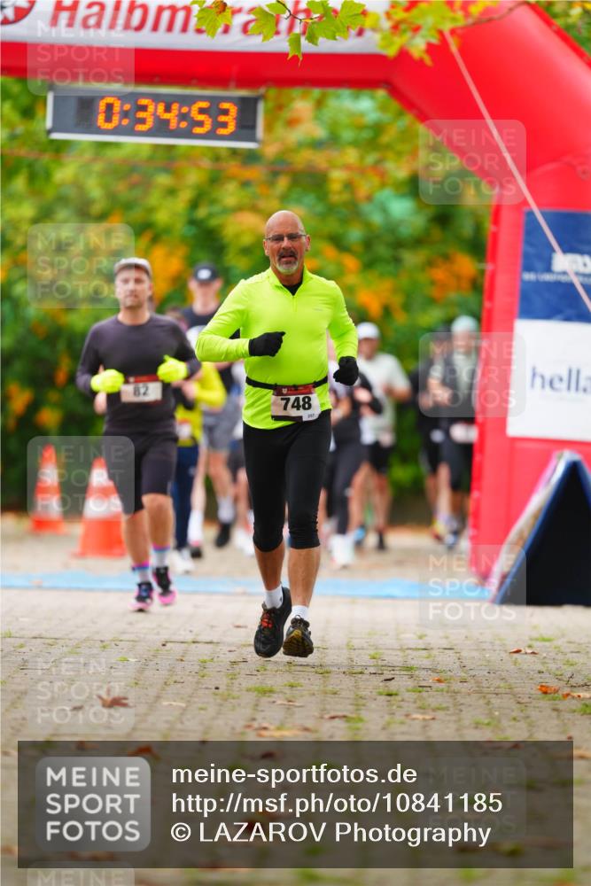 11.10.2026 - Bramfelder Halbmarathon 2026 LAZAROV Photography http://msf.ph/oto/10841185 11.10.2026 10:04:51 Laufen 0, 34, 53, 748, 257 meine-sportfotos.de