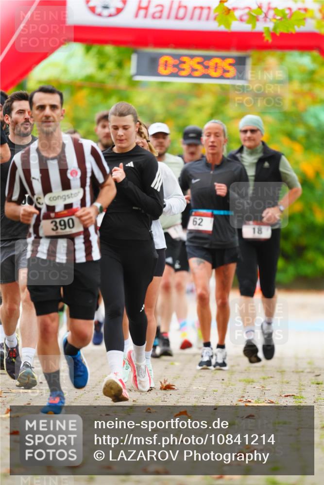11.10.2026 - Bramfelder Halbmarathon 2026 LAZAROV Photography http://msf.ph/oto/10841214 11.10.2026 10:05:03 Laufen 390, 0, 35, 05, 62, 18 meine-sportfotos.de