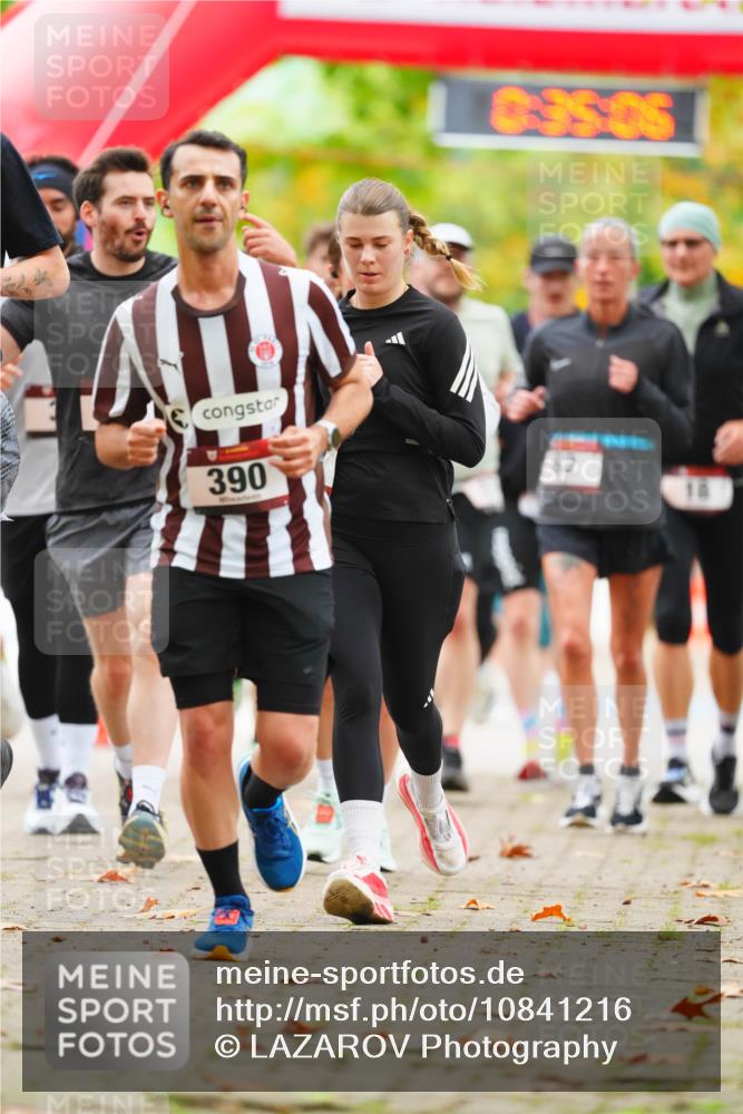 11.10.2026 - Bramfelder Halbmarathon 2026 LAZAROV Photography http://msf.ph/oto/10841216 11.10.2026 10:05:04 Laufen 390, 03505 meine-sportfotos.de