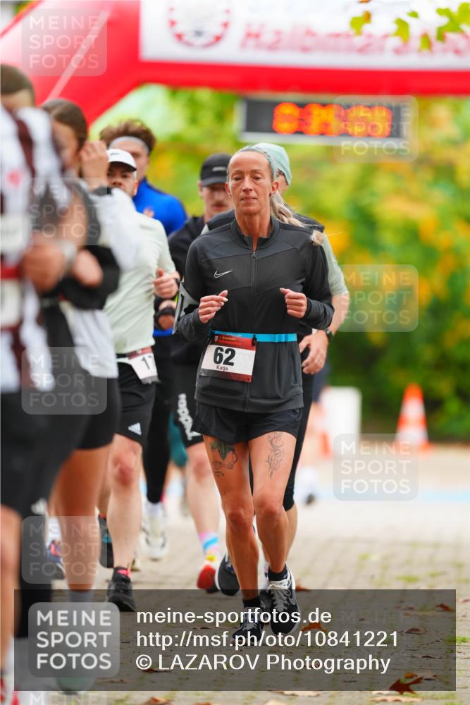 11.10.2026 - Bramfelder Halbmarathon 2026 LAZAROV Photography http://msf.ph/oto/10841221 11.10.2026 10:05:07 Laufen 83509, 62 meine-sportfotos.de