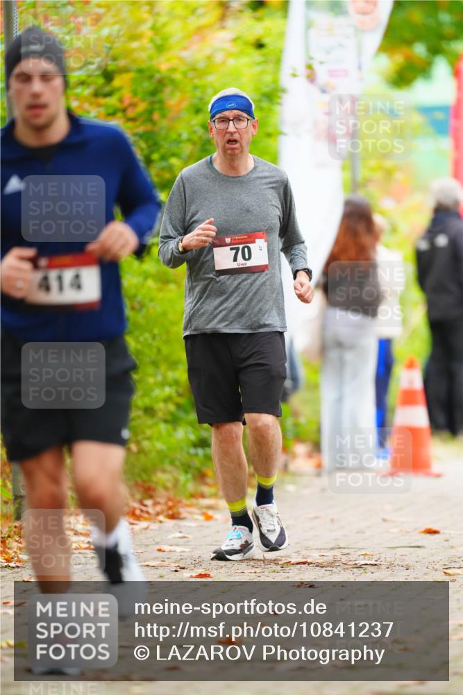 11.10.2026 - Bramfelder Halbmarathon 2026 LAZAROV Photography http://msf.ph/oto/10841237 11.10.2026 10:05:17 Laufen 414, 70 meine-sportfotos.de