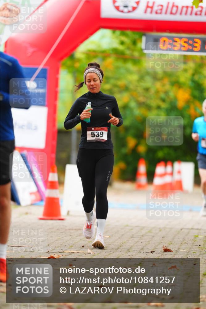 11.10.2026 - Bramfelder Halbmarathon 2026 LAZAROV Photography http://msf.ph/oto/10841257 11.10.2026 10:05:29 Laufen 539, 0, 35, 3 meine-sportfotos.de