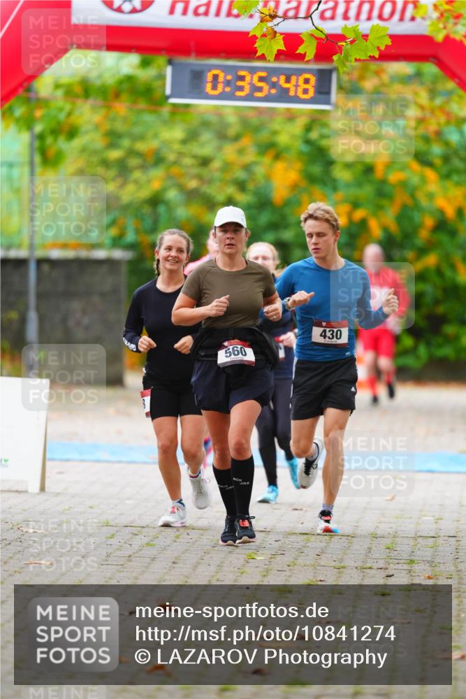 11.10.2026 - Bramfelder Halbmarathon 2026 LAZAROV Photography http://msf.ph/oto/10841274 11.10.2026 10:05:45 Laufen 0, 35, 48, 560, 430 meine-sportfotos.de