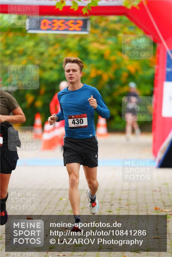 11.10.2026 - Bramfelder Halbmarathon 2026 LAZAROV Photography http://msf.ph/oto/10841286 11.10.2026 10:05:49 Laufen 0, 35, 52, 430 meine-sportfotos.de