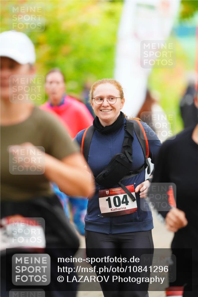 11.10.2026 - Bramfelder Halbmarathon 2026 LAZAROV Photography http://msf.ph/oto/10841296 11.10.2026 10:05:55 Laufen 460, 35, 104 meine-sportfotos.de