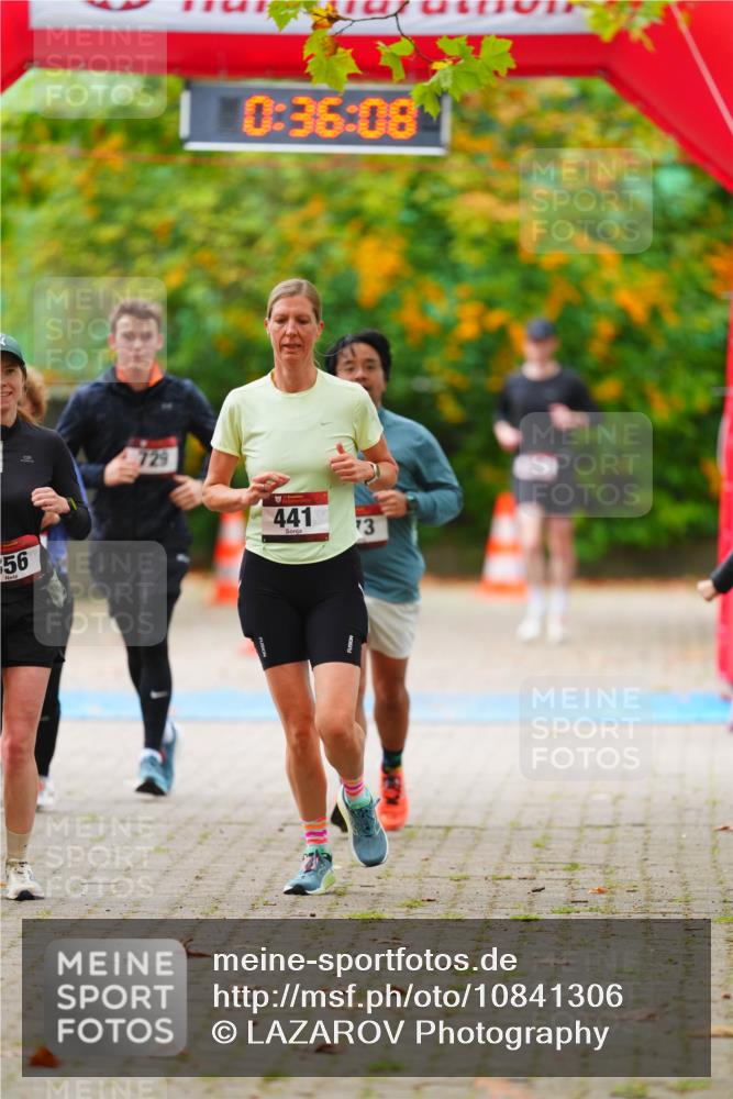 11.10.2026 - Bramfelder Halbmarathon 2026 LAZAROV Photography http://msf.ph/oto/10841306 11.10.2026 10:06:06 Laufen 856, 729, 0, 36, 08, 441, 13 meine-sportfotos.de