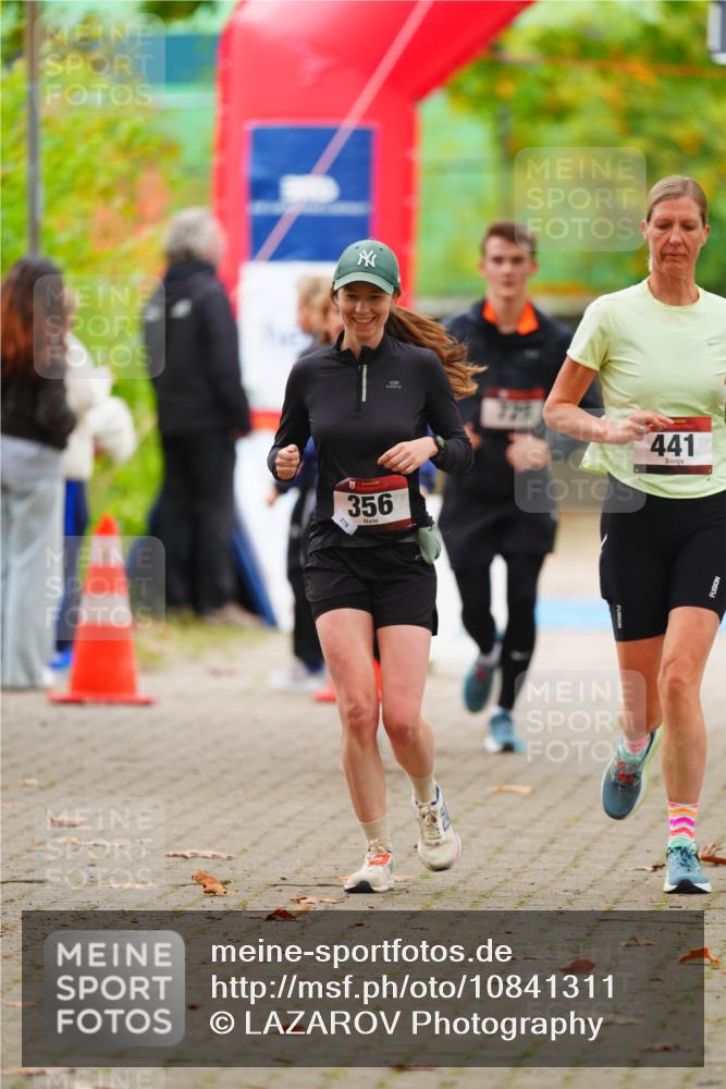 11.10.2026 - Bramfelder Halbmarathon 2026 LAZAROV Photography http://msf.ph/oto/10841311 11.10.2026 10:06:07 Laufen 356, 278, 724, 441 meine-sportfotos.de
