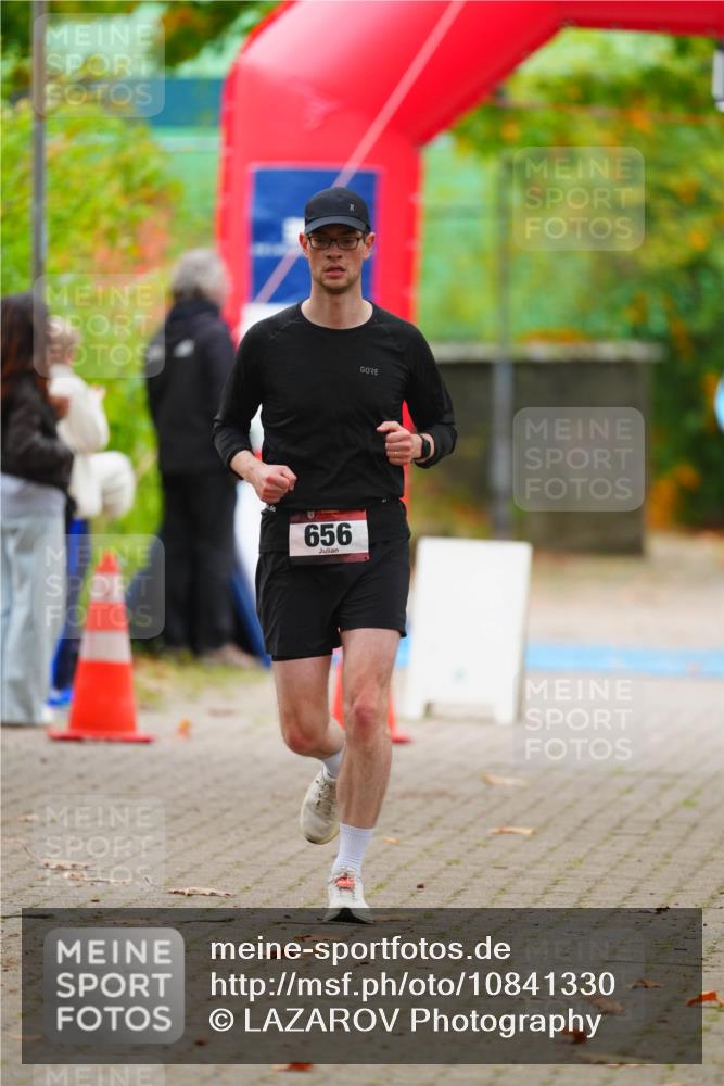 11.10.2026 - Bramfelder Halbmarathon 2026 LAZAROV Photography http://msf.ph/oto/10841330 11.10.2026 10:06:20 Laufen 656 meine-sportfotos.de