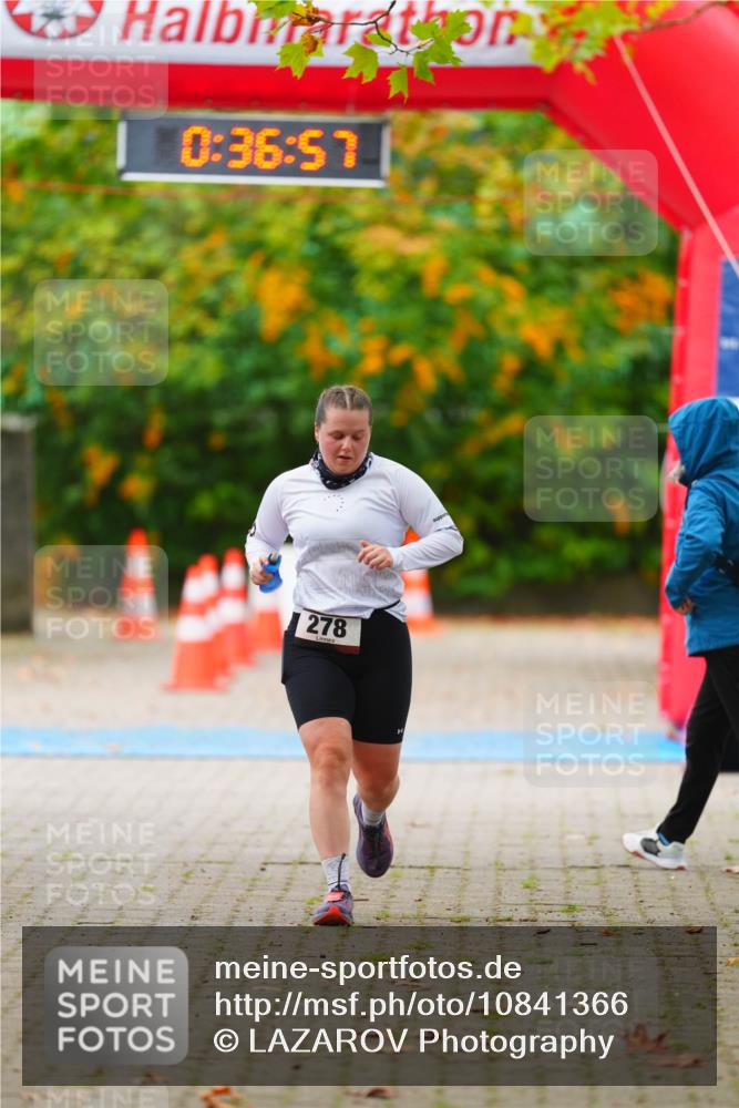11.10.2026 - Bramfelder Halbmarathon 2026 LAZAROV Photography http://msf.ph/oto/10841366 11.10.2026 10:06:55 Laufen 0, 36, 57, 278 meine-sportfotos.de