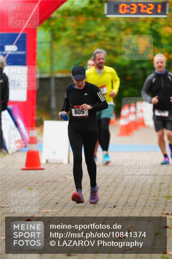 11.10.2026 - Bramfelder Halbmarathon 2026 LAZAROV Photography http://msf.ph/oto/10841374 11.10.2026 10:07:19 Laufen 805, 1103721 meine-sportfotos.de