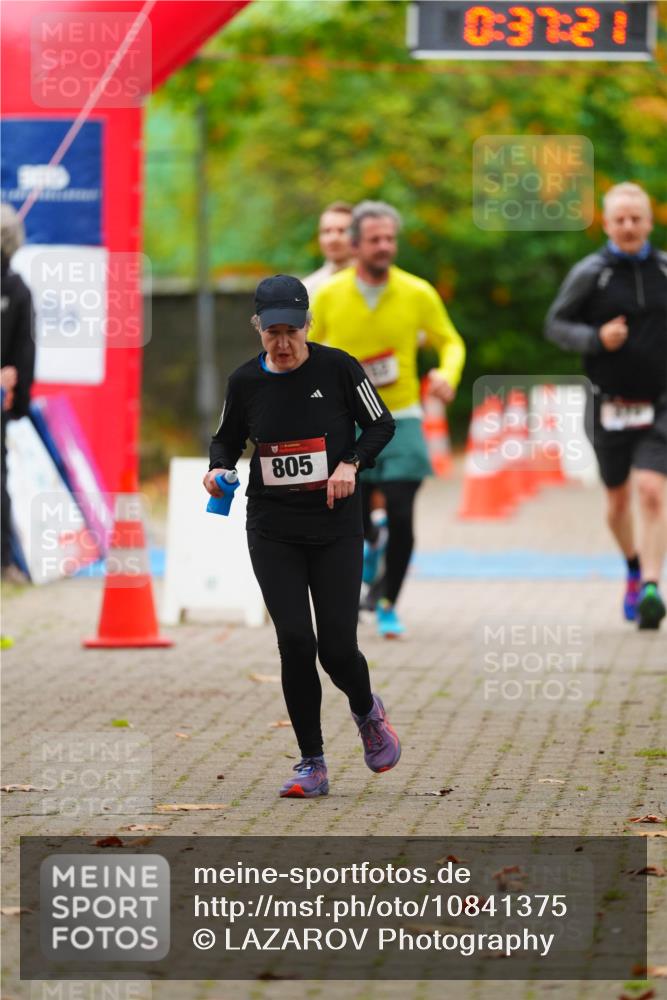 11.10.2026 - Bramfelder Halbmarathon 2026 LAZAROV Photography http://msf.ph/oto/10841375 11.10.2026 10:07:19 Laufen 805, 122601 meine-sportfotos.de
