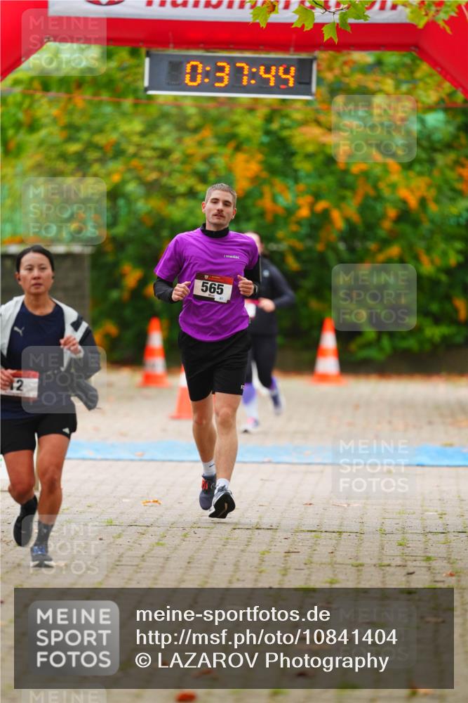 11.10.2026 - Bramfelder Halbmarathon 2026 LAZAROV Photography http://msf.ph/oto/10841404 11.10.2026 10:07:41 Laufen 12, 0, 37, 44, 565 meine-sportfotos.de