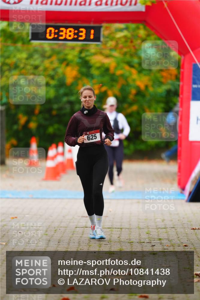 11.10.2026 - Bramfelder Halbmarathon 2026 LAZAROV Photography http://msf.ph/oto/10841438 11.10.2026 10:08:29 Laufen 10, 0, 38, 3, 1, 625 meine-sportfotos.de