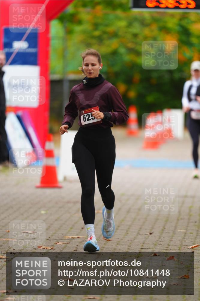 11.10.2026 - Bramfelder Halbmarathon 2026 LAZAROV Photography http://msf.ph/oto/10841448 11.10.2026 10:08:33 Laufen 625 meine-sportfotos.de