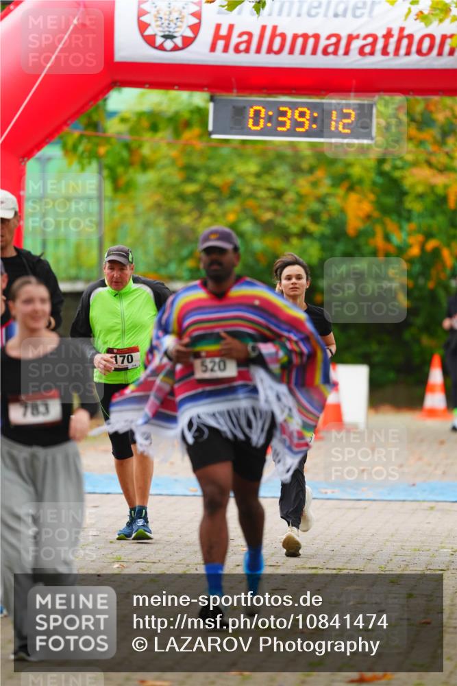 11.10.2026 - Bramfelder Halbmarathon 2026 LAZAROV Photography http://msf.ph/oto/10841474 11.10.2026 10:09:10 Laufen 783, 170, 0, 39, 12, 520 meine-sportfotos.de