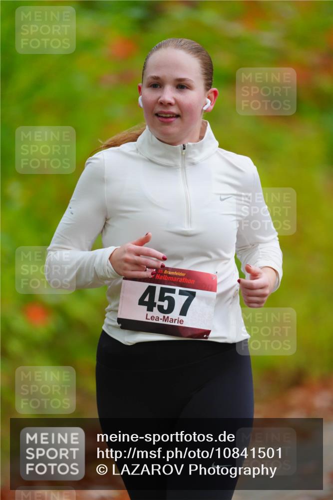 11.10.2026 - Bramfelder Halbmarathon 2026 LAZAROV Photography http://msf.ph/oto/10841501 11.10.2026 10:09:37 Laufen 35, 457 meine-sportfotos.de