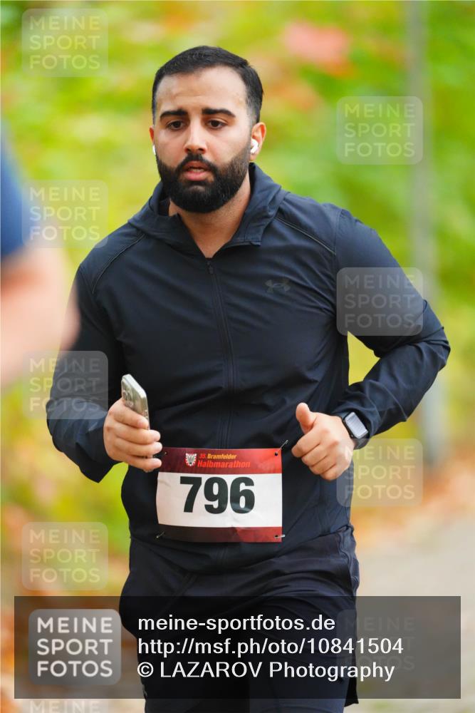 11.10.2026 - Bramfelder Halbmarathon 2026 LAZAROV Photography http://msf.ph/oto/10841504 11.10.2026 10:09:39 Laufen 35, 796 meine-sportfotos.de