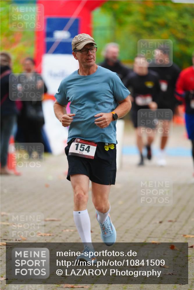 11.10.2026 - Bramfelder Halbmarathon 2026 LAZAROV Photography http://msf.ph/oto/10841509 11.10.2026 10:09:41 Laufen 154 meine-sportfotos.de