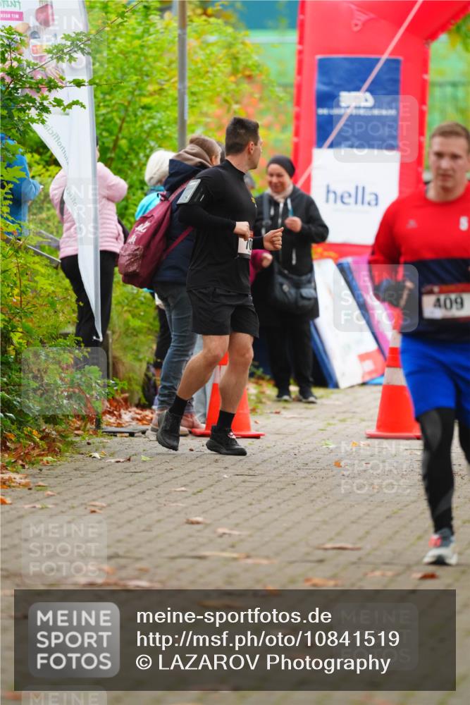 11.10.2026 - Bramfelder Halbmarathon 2026 LAZAROV Photography http://msf.ph/oto/10841519 11.10.2026 10:09:45 Laufen 9338, 409 meine-sportfotos.de