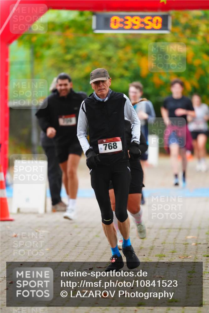 11.10.2026 - Bramfelder Halbmarathon 2026 LAZAROV Photography http://msf.ph/oto/10841523 11.10.2026 10:09:48 Laufen 705, 27, 768, 0, 39, 50, 21 meine-sportfotos.de