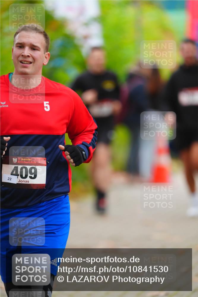 11.10.2026 - Bramfelder Halbmarathon 2026 LAZAROV Photography http://msf.ph/oto/10841530 11.10.2026 10:09:51 Laufen 06, 5, 35, 409, 22 meine-sportfotos.de