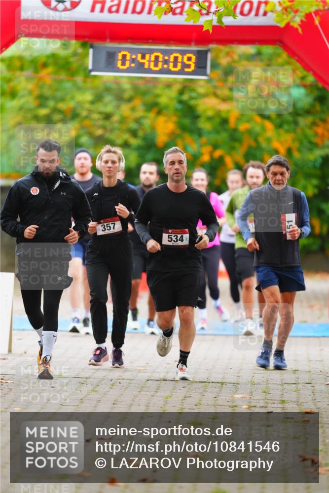 11.10.2026 - Bramfelder Halbmarathon 2026 LAZAROV Photography http://msf.ph/oto/10841546 11.10.2026 10:10:07 Laufen 0, 40, 09, 357, 534 meine-sportfotos.de