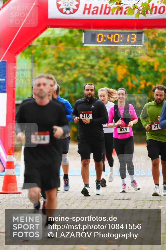 11.10.2026 - Bramfelder Halbmarathon 2026 LAZAROV Photography http://msf.ph/oto/10841556 11.10.2026 10:10:11 Laufen 534, 0, 40, 13, 216, 5, 624, 21 meine-sportfotos.de