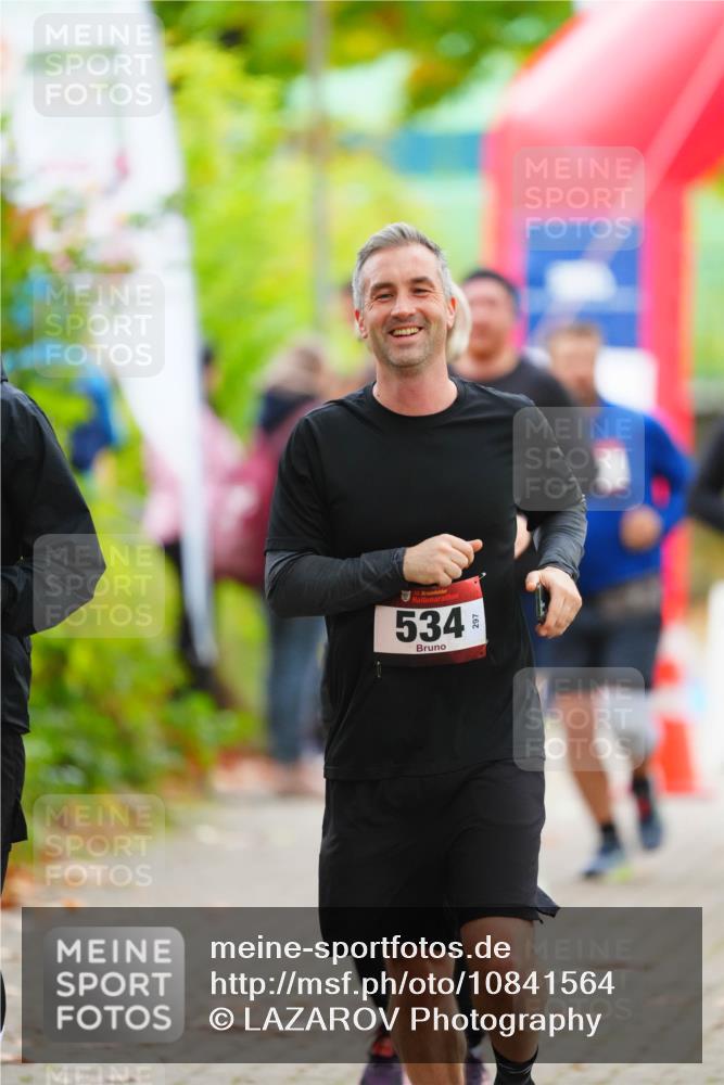11.10.2026 - Bramfelder Halbmarathon 2026 LAZAROV Photography http://msf.ph/oto/10841564 11.10.2026 10:10:14 Laufen 534 meine-sportfotos.de