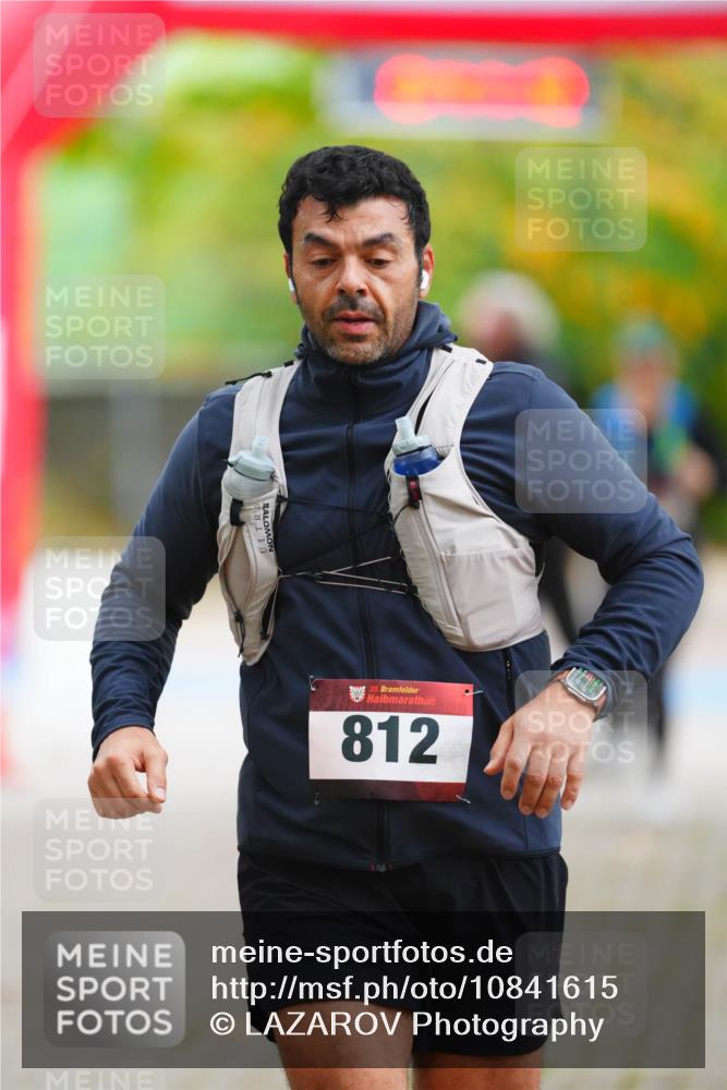 11.10.2026 - Bramfelder Halbmarathon 2026 LAZAROV Photography http://msf.ph/oto/10841615 11.10.2026 10:11:10 Laufen 35, 812 meine-sportfotos.de