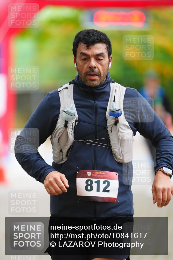 11.10.2026 - Bramfelder Halbmarathon 2026 LAZAROV Photography http://msf.ph/oto/10841617 11.10.2026 10:11:10 Laufen 35, 812 meine-sportfotos.de