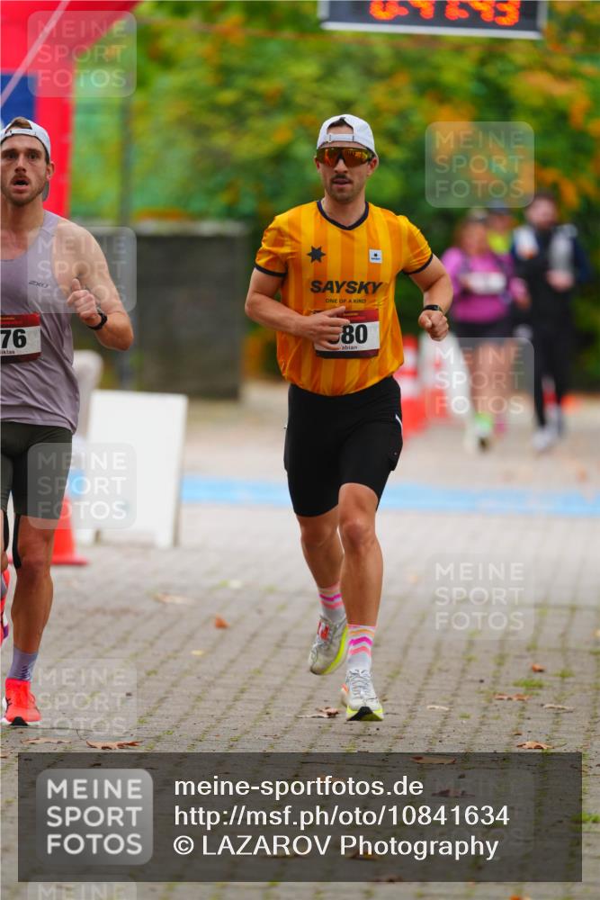 11.10.2026 - Bramfelder Halbmarathon 2026 LAZAROV Photography http://msf.ph/oto/10841634 11.10.2026 10:11:41 Laufen 76, 80 meine-sportfotos.de