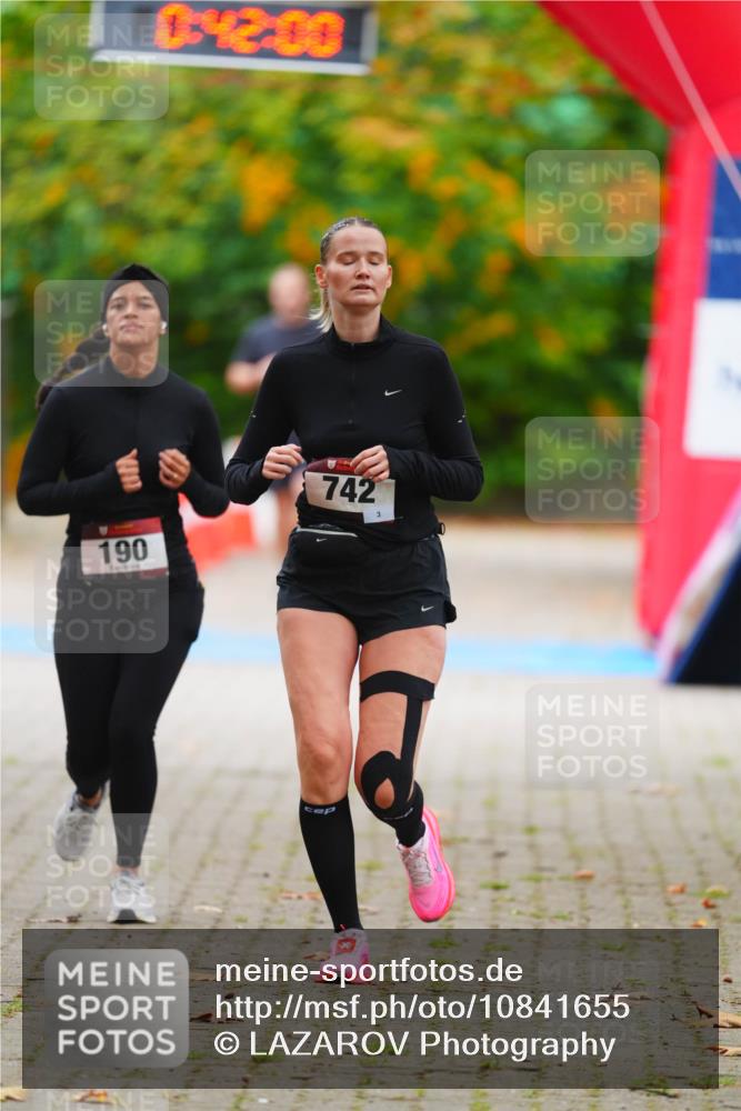 11.10.2026 - Bramfelder Halbmarathon 2026 LAZAROV Photography http://msf.ph/oto/10841655 11.10.2026 10:11:58 Laufen 0, 42, 00, 190, 742 meine-sportfotos.de