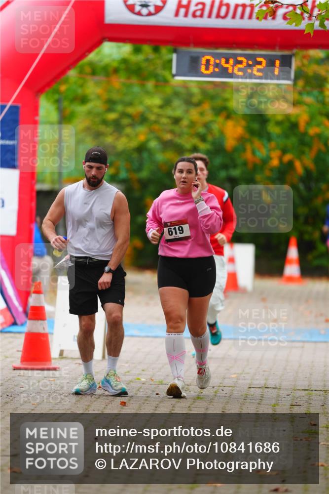 11.10.2026 - Bramfelder Halbmarathon 2026 LAZAROV Photography http://msf.ph/oto/10841686 11.10.2026 10:12:19 Laufen 10, 42, 21, 619 meine-sportfotos.de