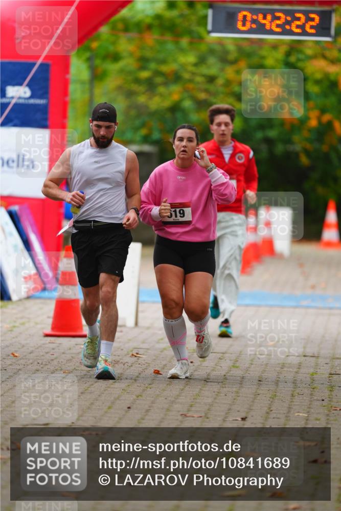 11.10.2026 - Bramfelder Halbmarathon 2026 LAZAROV Photography http://msf.ph/oto/10841689 11.10.2026 10:12:20 Laufen 0, 42, 22, 19 meine-sportfotos.de